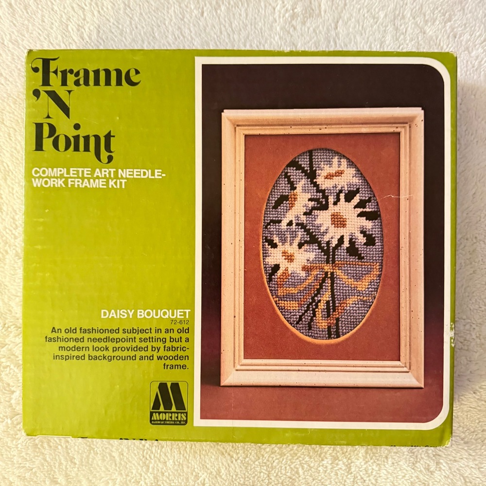 Vintage Morris Frame N Point Daisy Bouquet Needlepoint Kit 72-612 Complete Frame